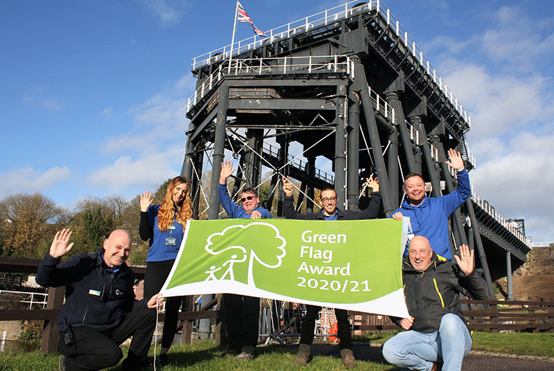 18 November: ANDERTON BOAT LIFT AND RIVER WEAVER NAVIGATION FLY NEW GREEN FLAG